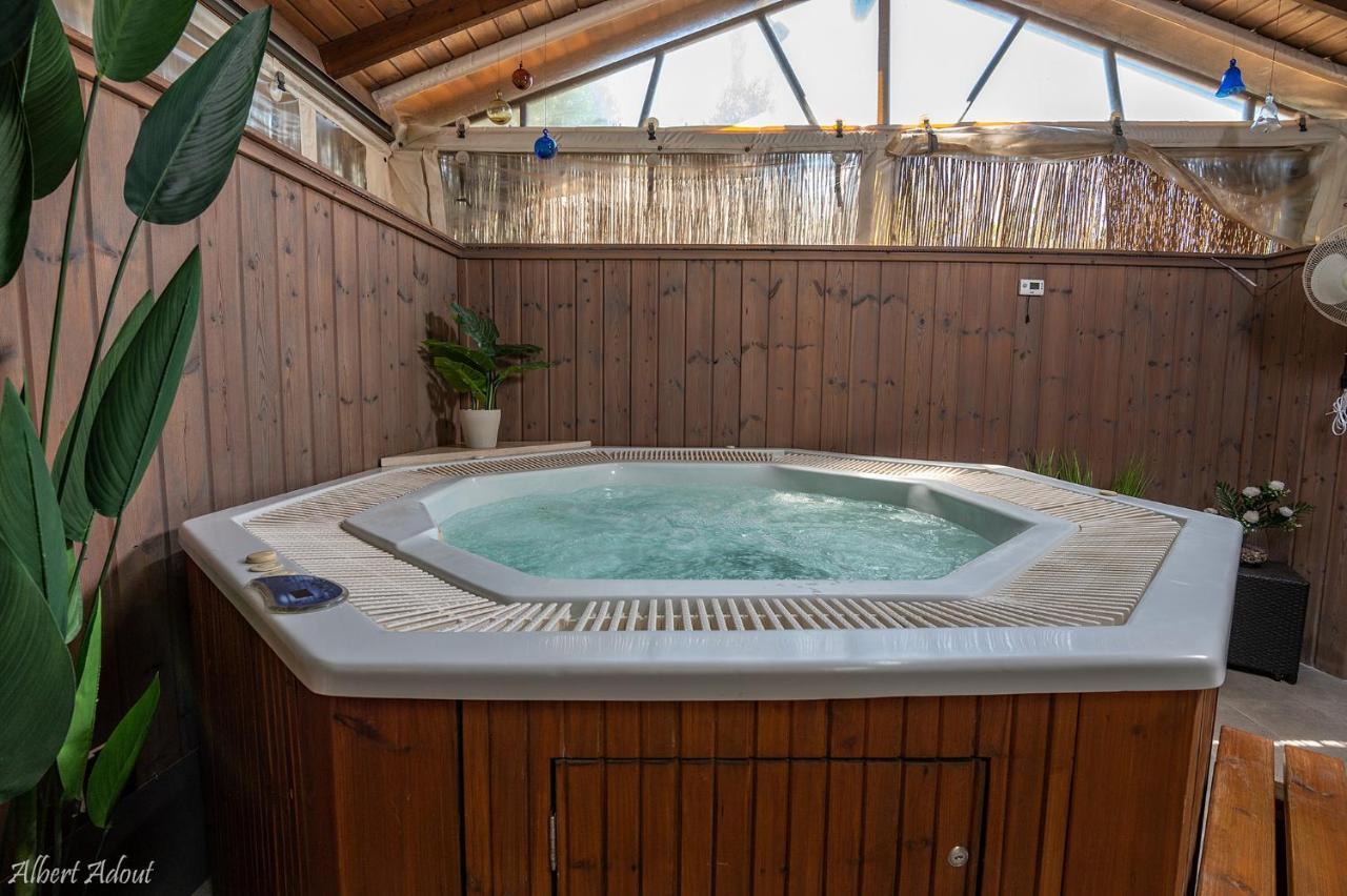 Talia Cabin Guest & Spa 로쉬 피나 외부 사진